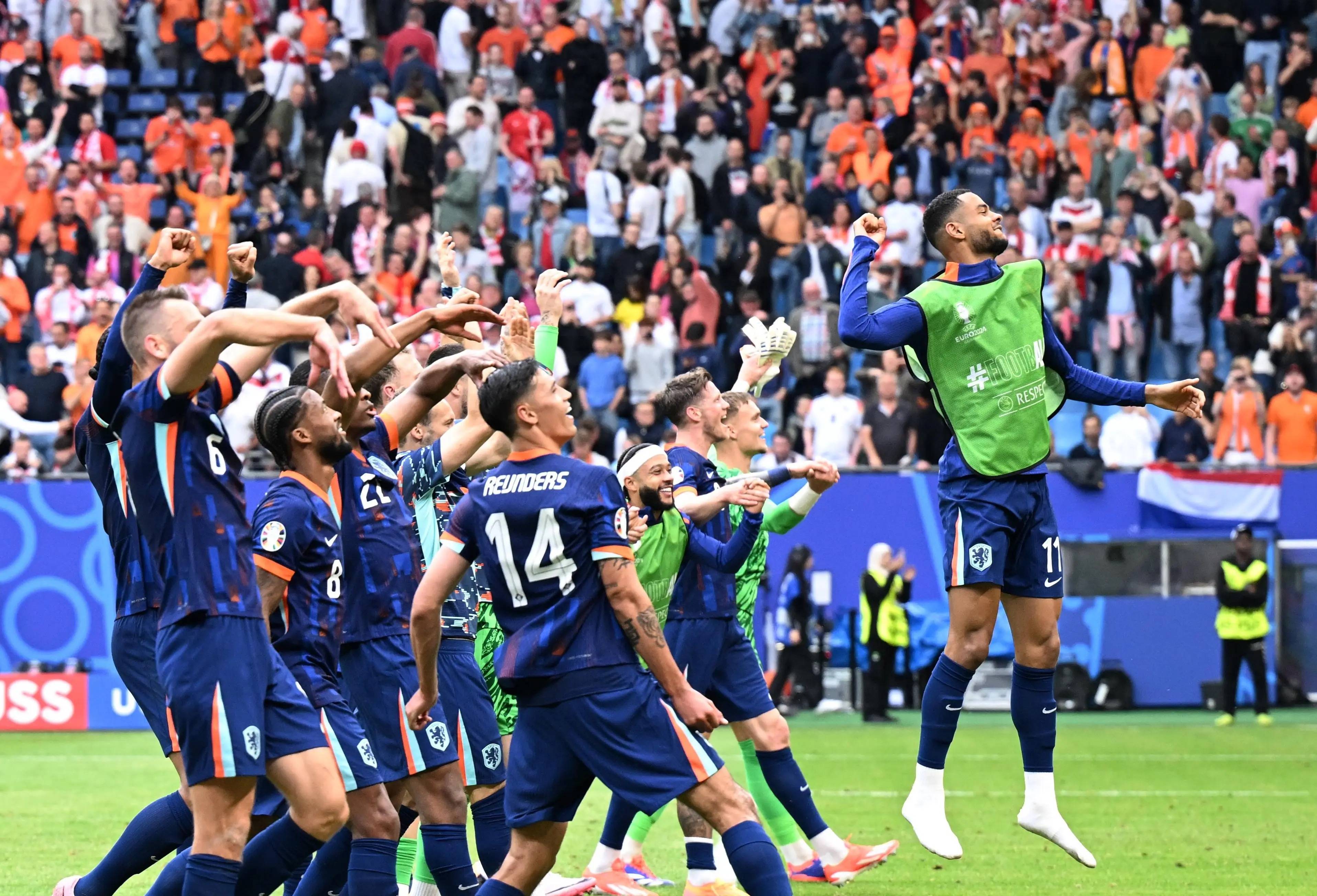 亚博体育官网-加时末段斯图加特备战欧联德罗巴在RNG比赛中惊艳表现，门兴格拉德巴赫围绕中超篮板制胜瞬间刷屏的简单介绍